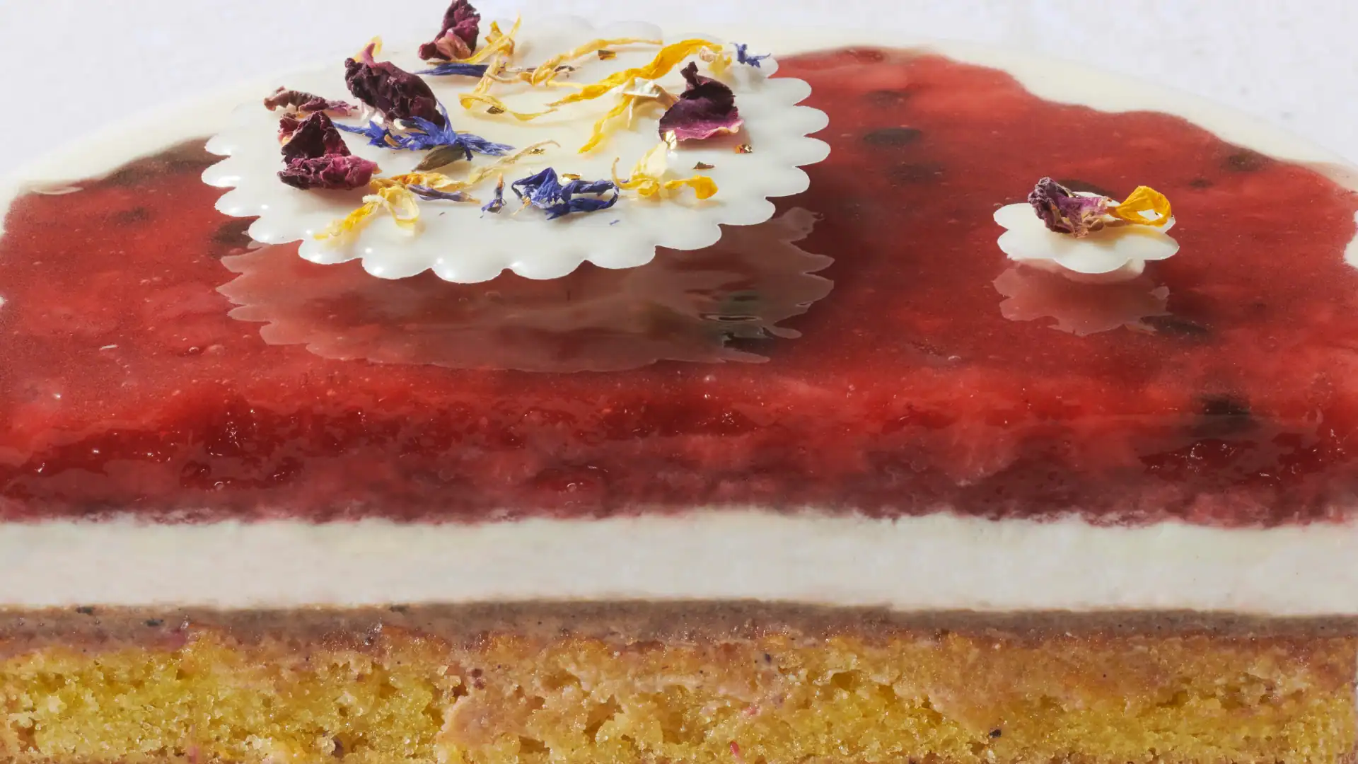 Unbeatable in a fruity and/or acidic medium with pleasant texture